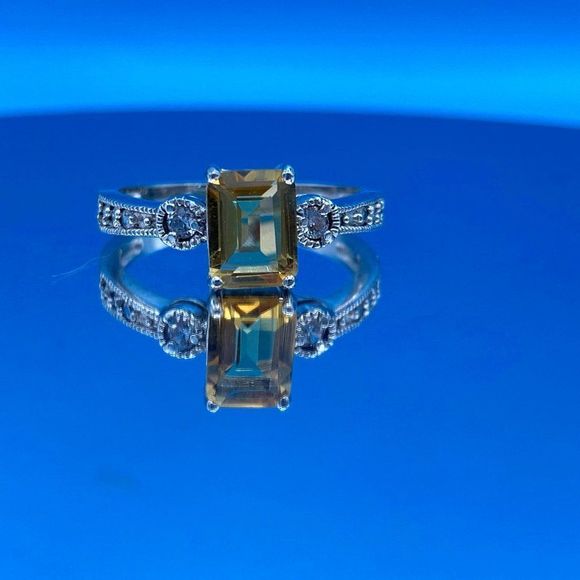 Solid Sterling Silver Vintage Emerald Cut Citrine Ring - Picture 7 of 7